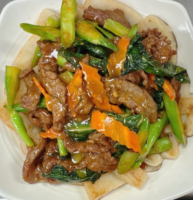 Chow Fun w.Gravy.