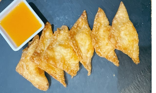 Crab Rangoon (6 pc).