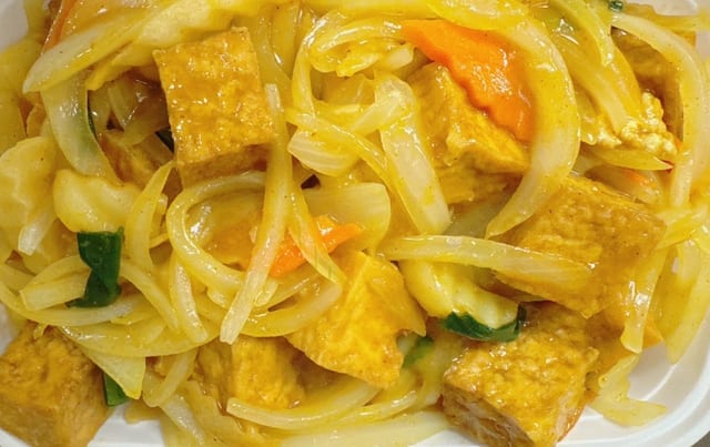 Curry Tofu.